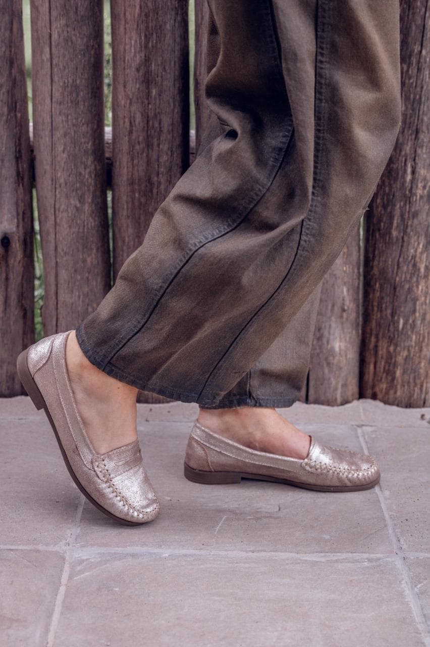Mocasín Metalizado — Talle 40